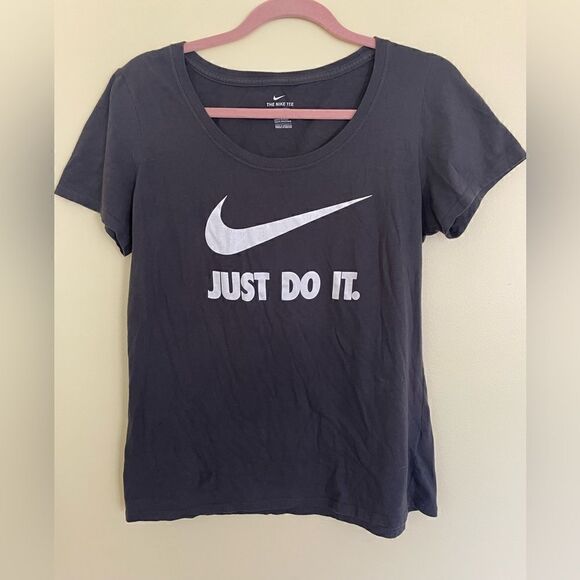 Nike Tops - Nike Women’s Black “The Nike Tee” Size S